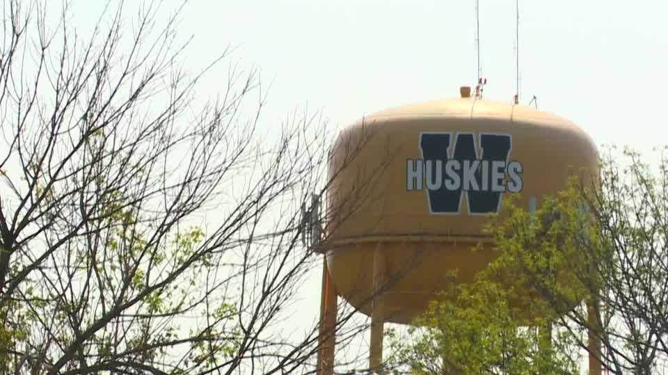 Winterset school administrators explain what put teacher on leave