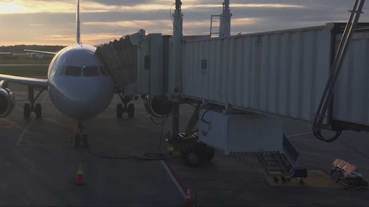 Passengers headed to Boston react after pilot dies mid-flight