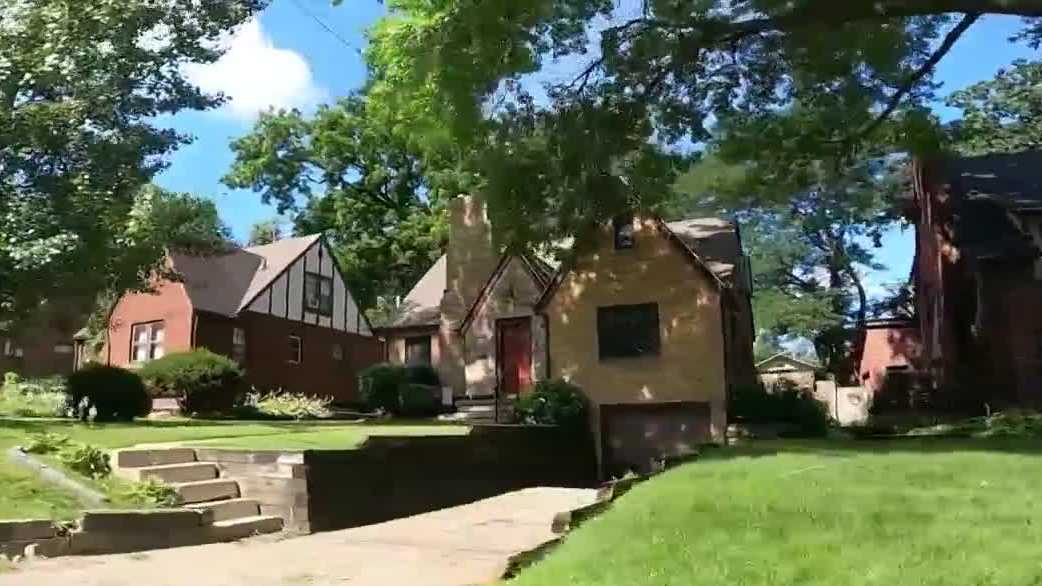 What the governor’s property tax plan could mean for city and county services in Iowa