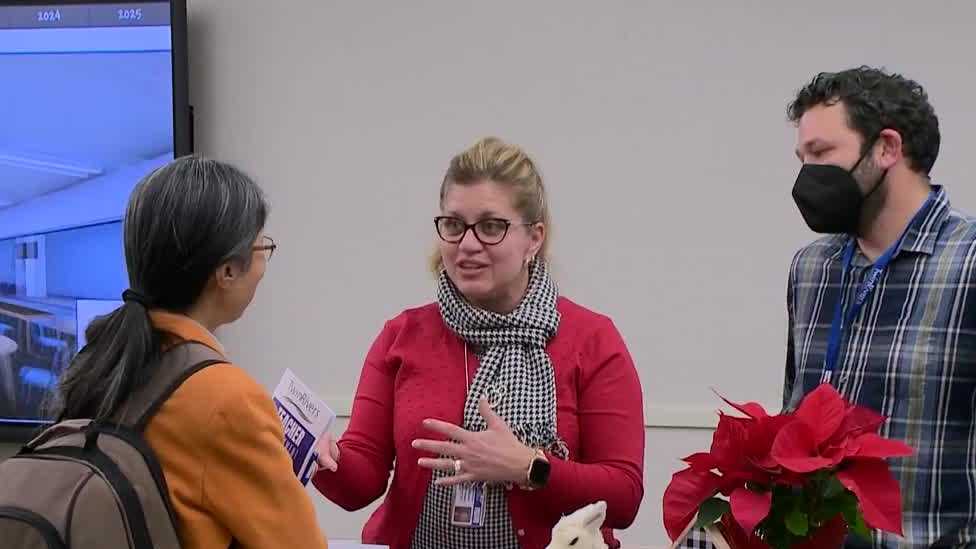 Twin Rivers Unified offers $4K bonus for future teachers