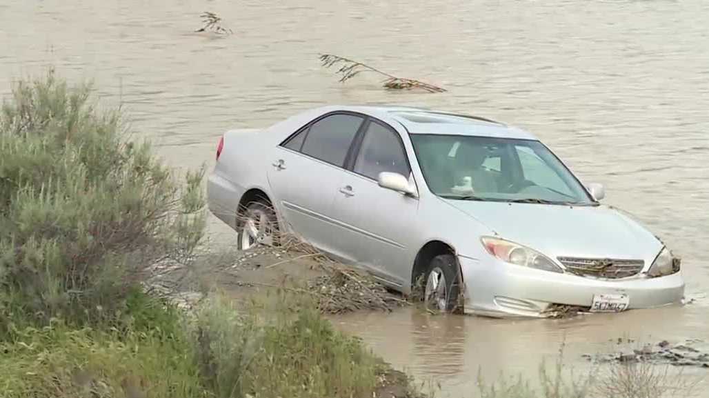 Flood crossing leaves passenger dead, driver found hypothermic - KSBW