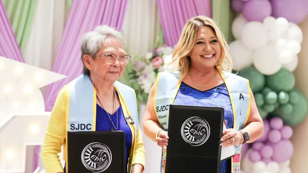 80-year-old mother and her daughter to graduate from San Joaquin Delta College together