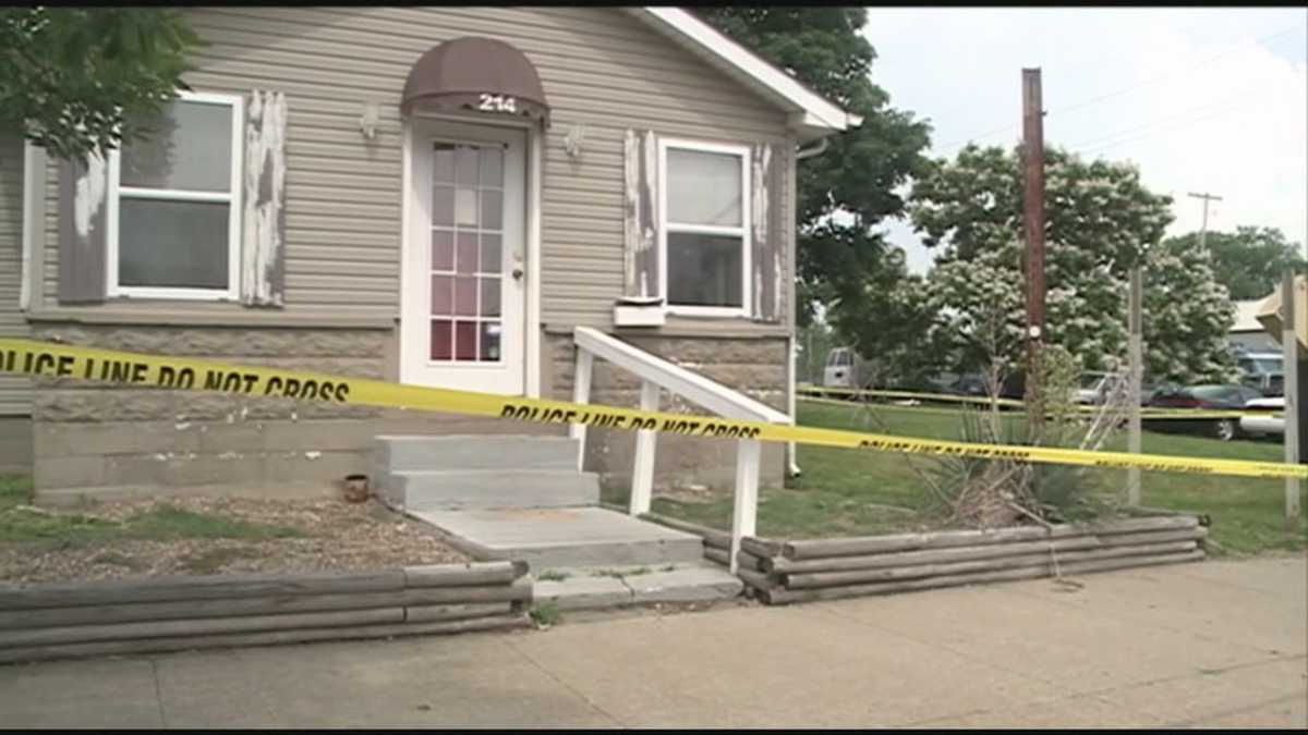 New Albany police continue investigating after man found dead in home