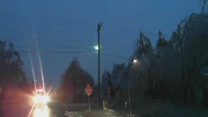 El Reno power line explodes