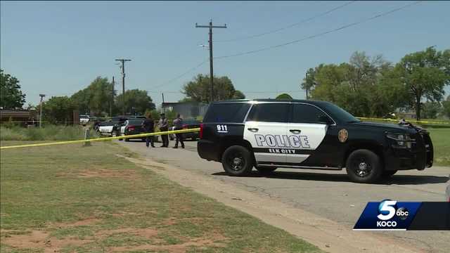 Police shoot, kill man while serving arrest warrant in Oklahoma - Vimarsana News