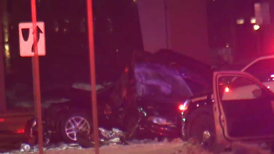 Milwaukee police pursuit ends in crash and four teens arrested