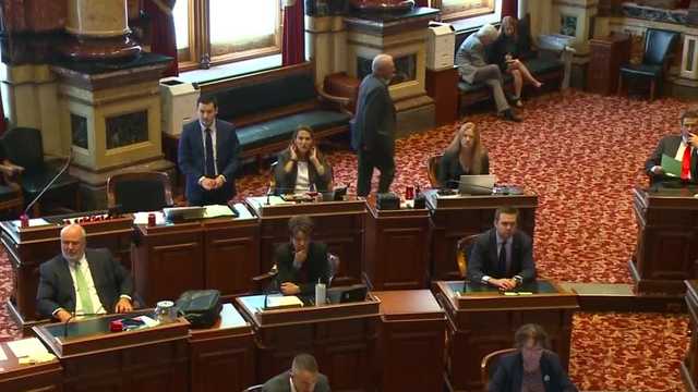 KCCI Editorial: Why you should care that the Iowa Senate has barred journalists from the floor - Vimarsana News