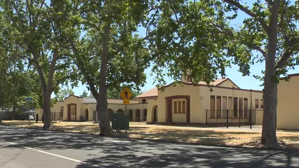 Group restoring 100-year-old North Sacramento school wants community hub - Vimarsana News