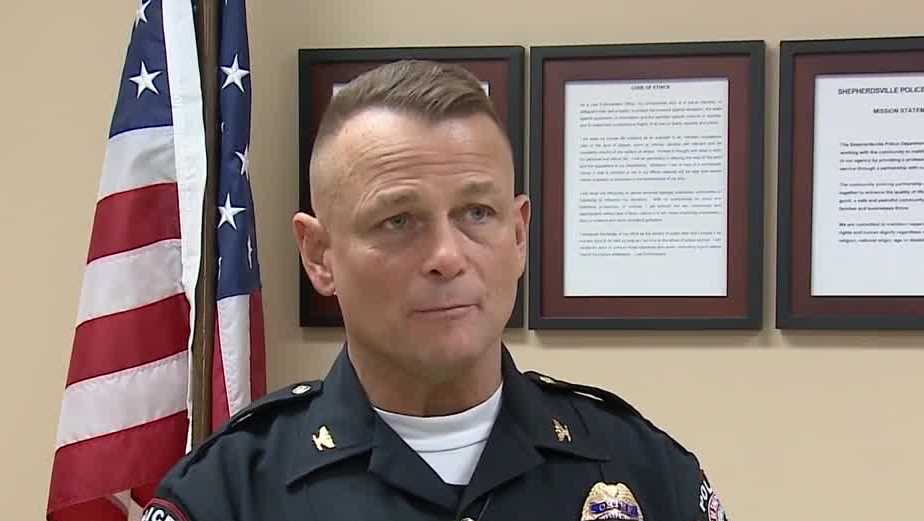 Former Kentucky police chief facing domestic violence charge