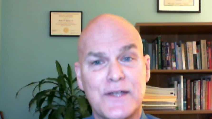 Kaiser psychologist shares tips for holiday blues