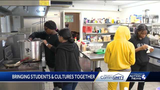 Blending cultures, local nonprofit brings together Latino and African-American students - Vimarsana News