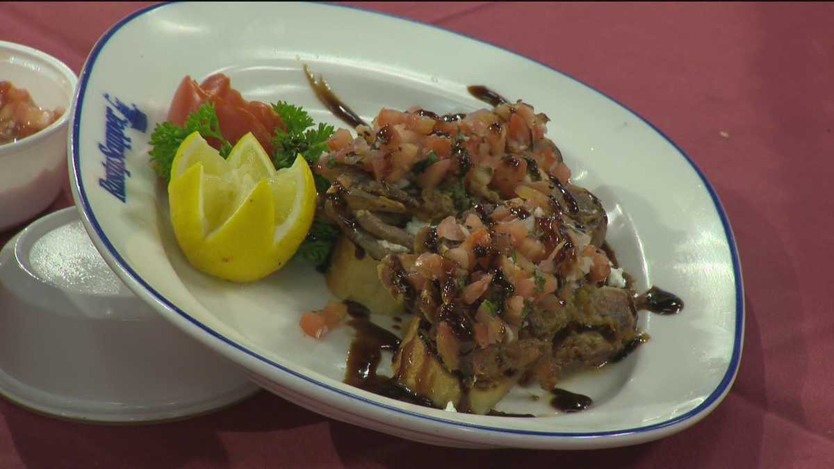 Sunday Brunch with Rusty Scupper, hardshelled crabs