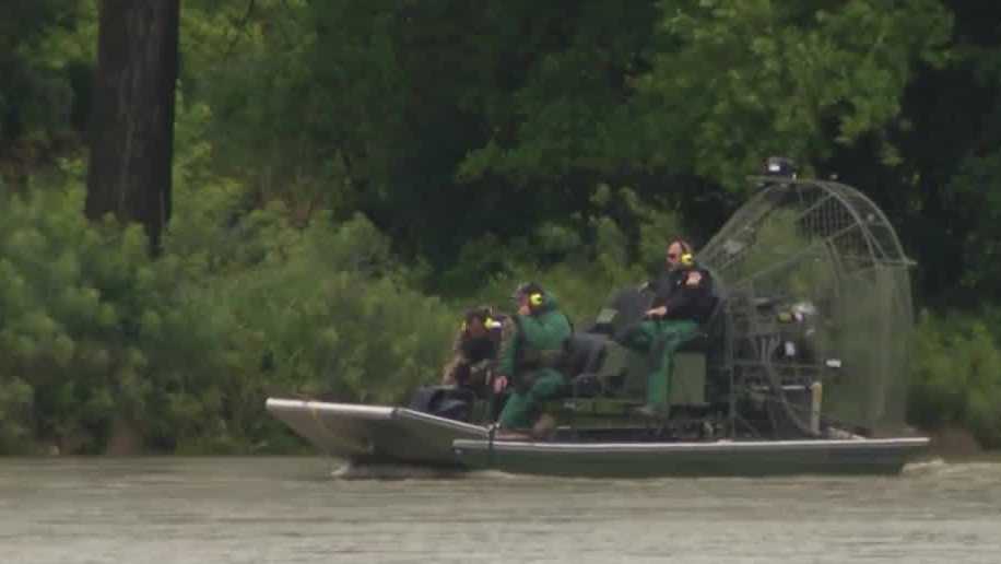 Nebraska authorities search for missing teen Platte River