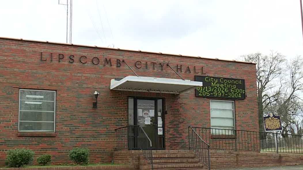 Lipscomb sues mayor amid city government turmoil