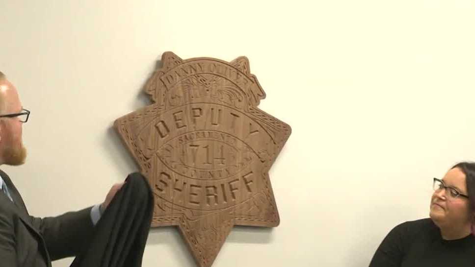 Community room named after fallen Sacramento County sheriff’s deputy – KCRA