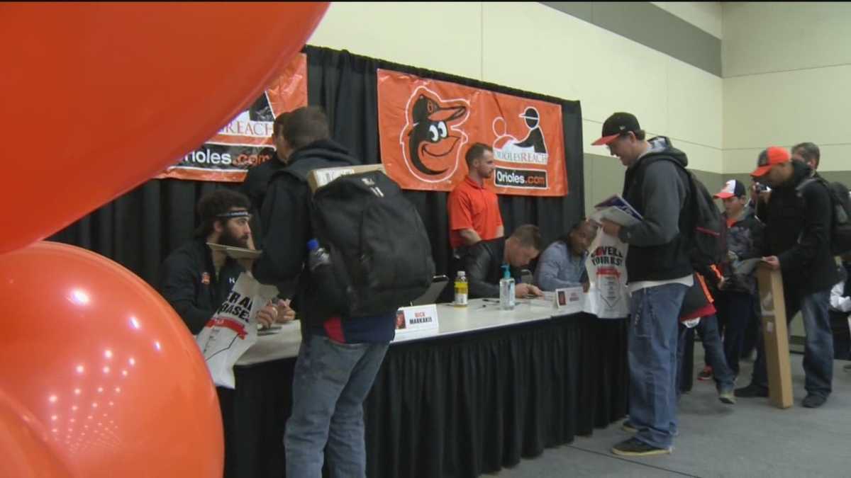 Fans fill Orioles FanFest