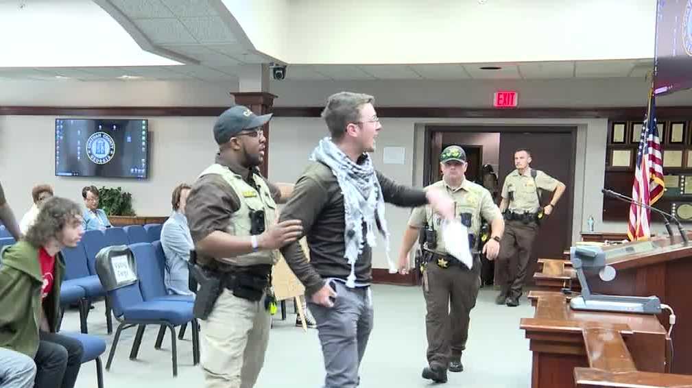 Tensions rise over ICE operations at Chatham County Commission meeting ...