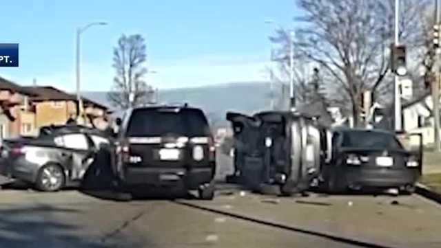 New video shows moments leading to deadly crash involving Milwaukee police cruiser - Vimarsana News