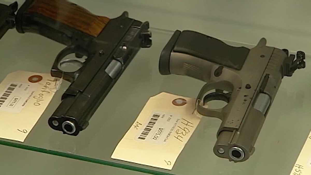 Pushing for Change: Exploring state of Kansas, Missouri gun laws