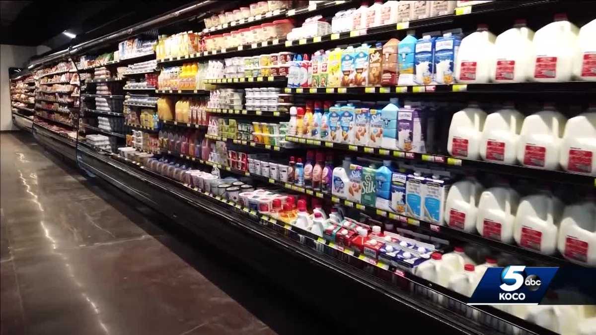 Oklahoma bill eliminating grocery sales tax passes committee