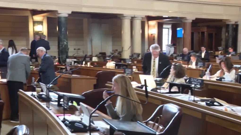 Nebraska Legislature mull budget fixes as plan leaves deficit at $125 million