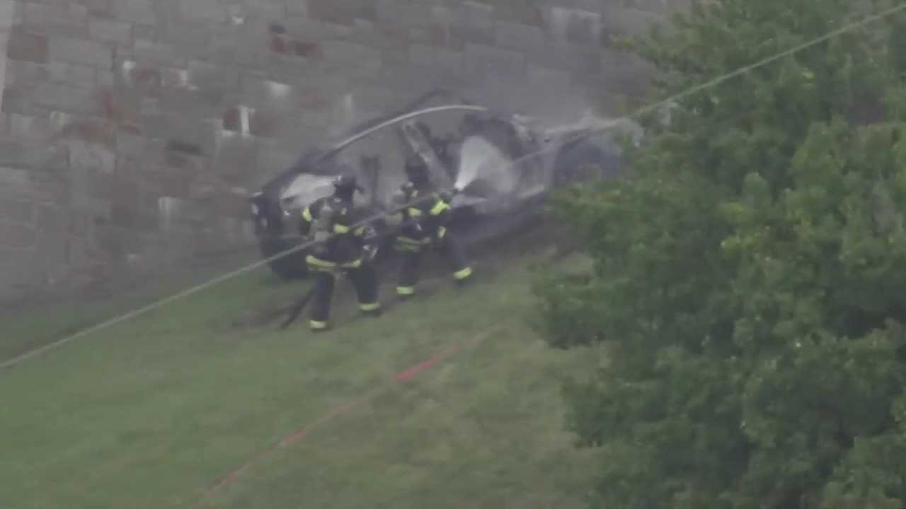 Electric vehicle fire on Baltimore - Washington Parkway in Laurel