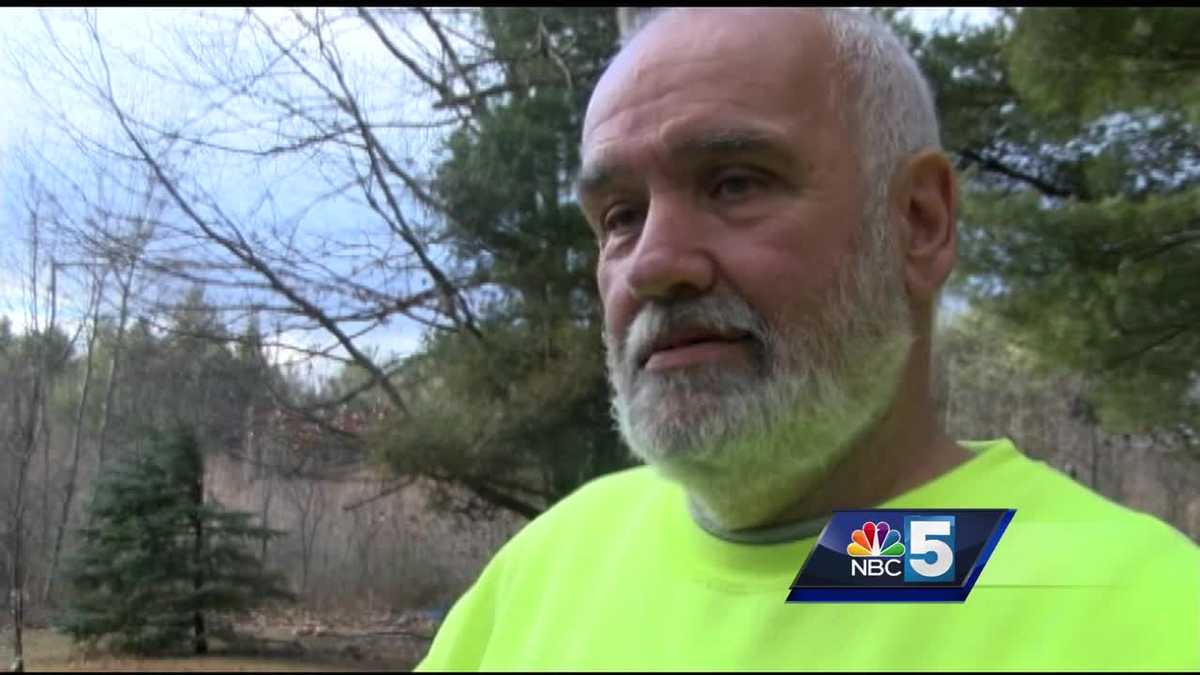 Homeowner reacts after deadly plane crash in his backyard