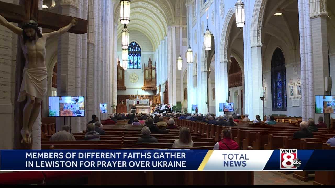 Lewiston Residents Gather For Interfaith Prayer For Ukraine At Lewiston ...