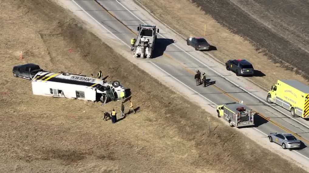 THE LATEST: Iowa Lakes Community College gives update on deadly bus crash involving baseball team