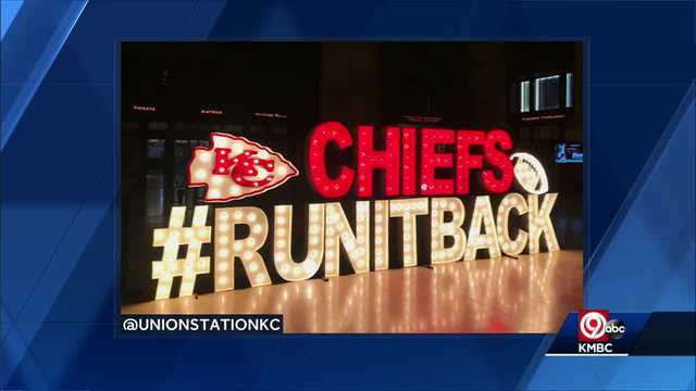 CHIEFS KINGDOM: New #RunItBack Alpha Lit sign on display Union Station - Vimarsana News