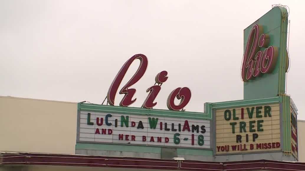 Memorial sign placed in Santa Cruz for musician Oliver Tree after ...