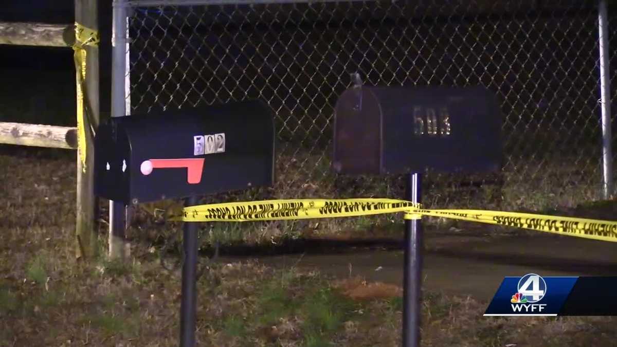 Man shot, killed while trying to break into home, deputies say