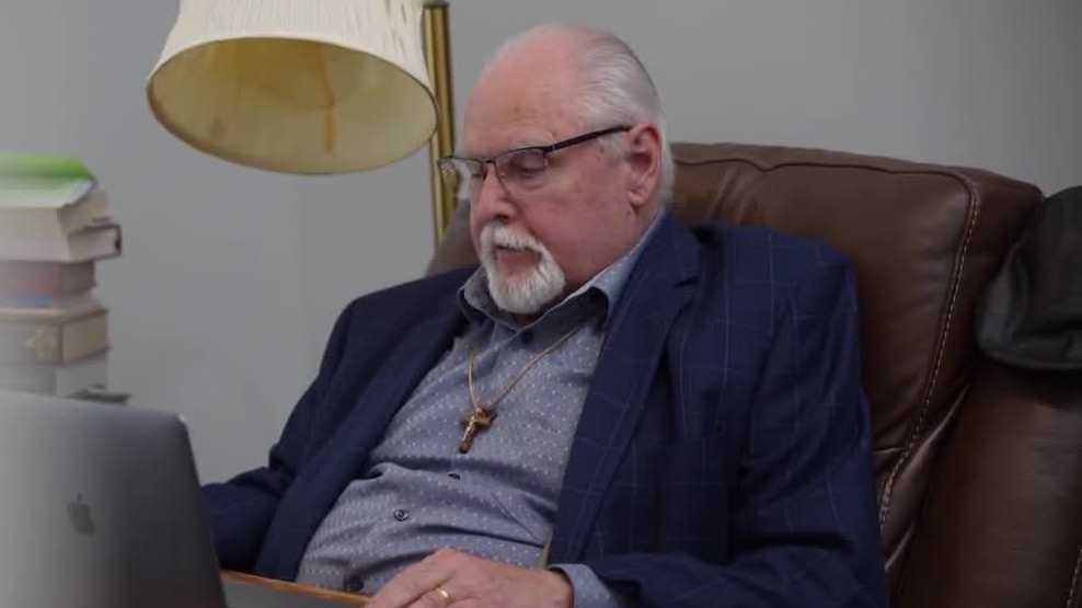 Libertarian Party's Nik Sandman makes case to voters in Nebraska CD-1