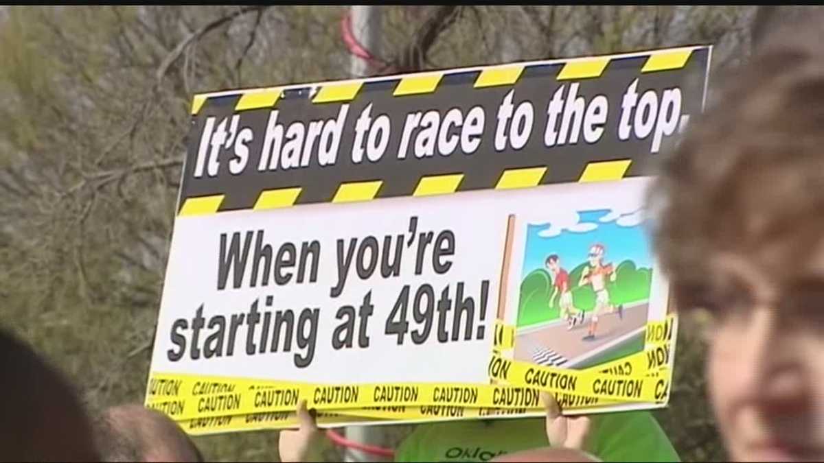 Teachers make call for help during rally