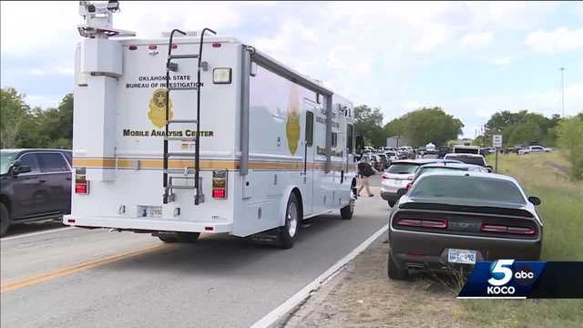 Community on edge as agencies continue manhunt in Garvin County - Vimarsana News