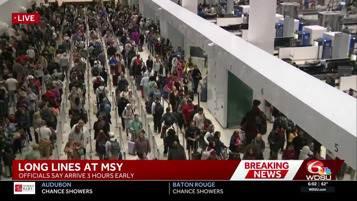 New Orleans airport lines improve Sunday
