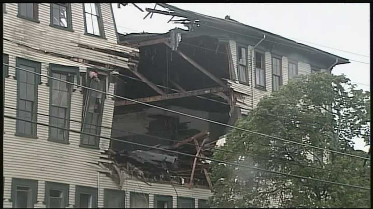 Building demolished after collapse