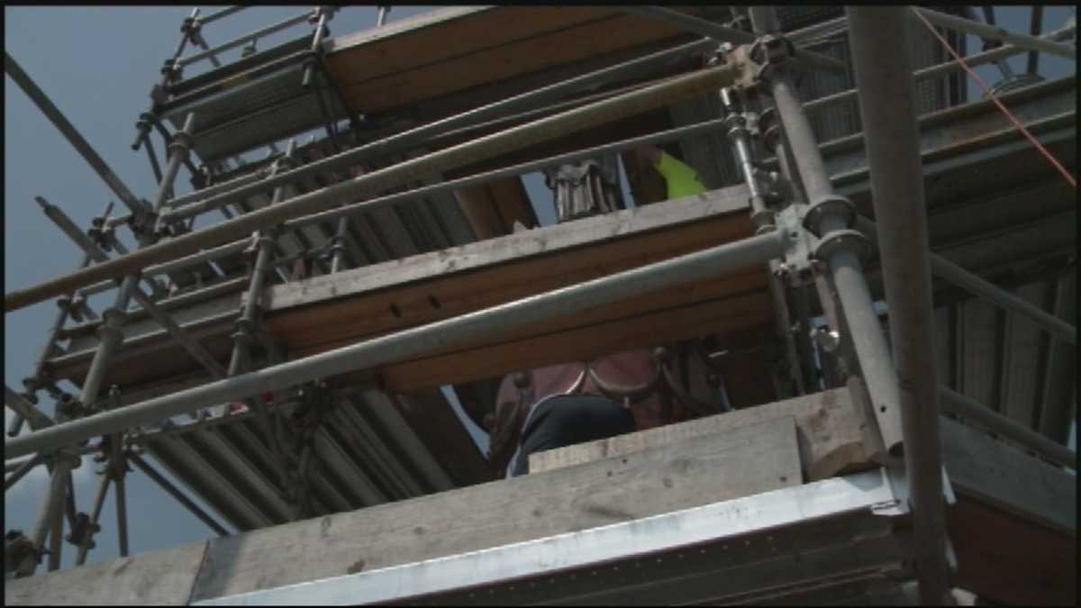 Latest additions to the Lancaster courthouse dome