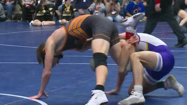 class 2a sees upsets and some favorites advance