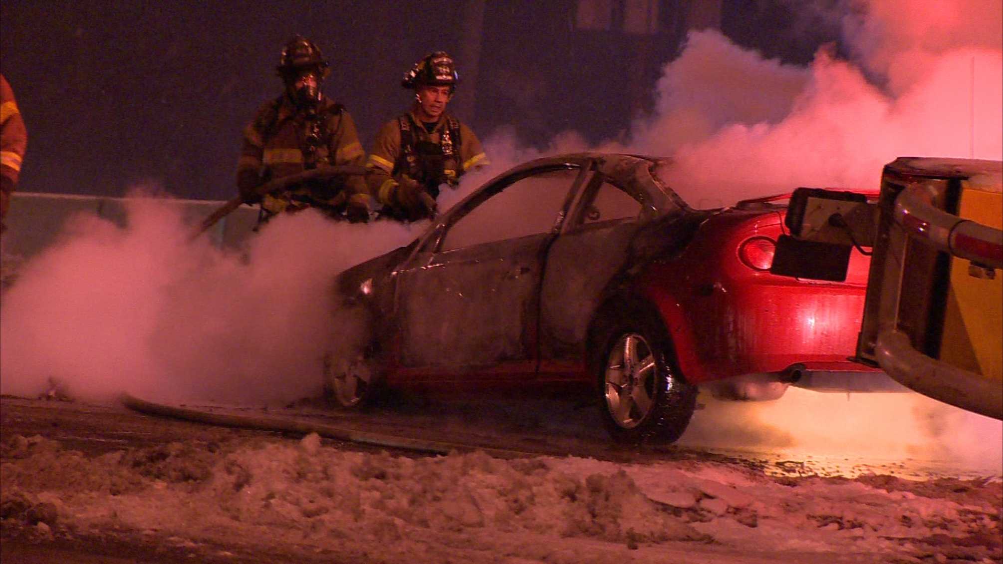 Car Fire Closes Parkway East