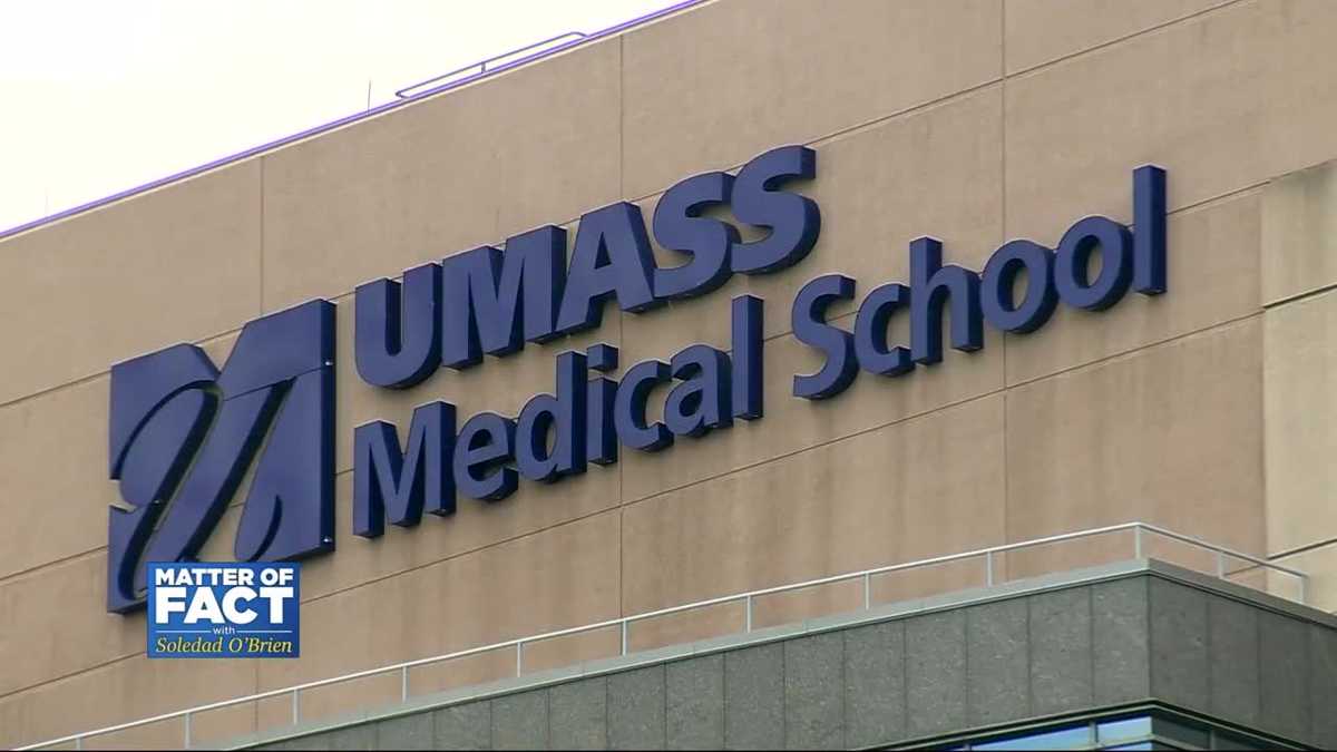 Aspiring doctors learning how to properly prescribe opioids