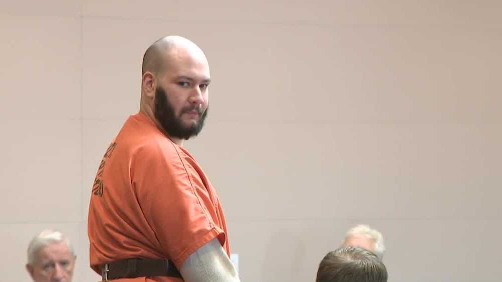 Man sentenced to prison for fatal shooting outside bar