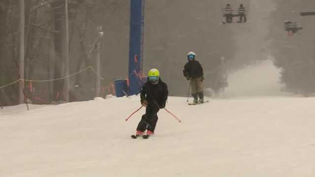 Fresh snow draws skiers to NH slopes - Vimarsana News