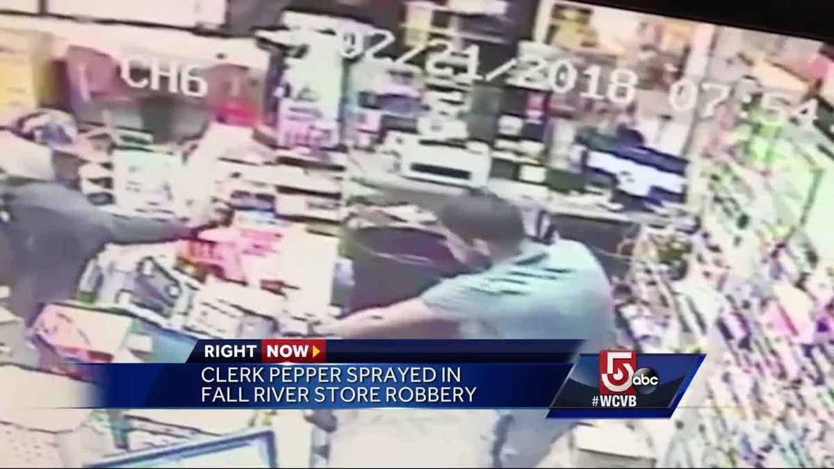 Clerk pepper sprayed in convenience store robbery