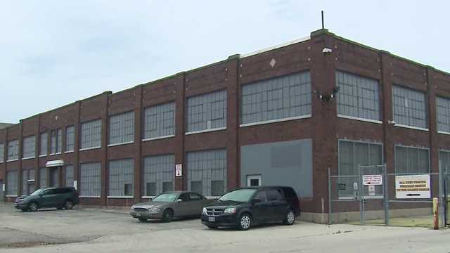 Milwaukee auto workers react to possible closure of Stellantis plant - Vimarsana News