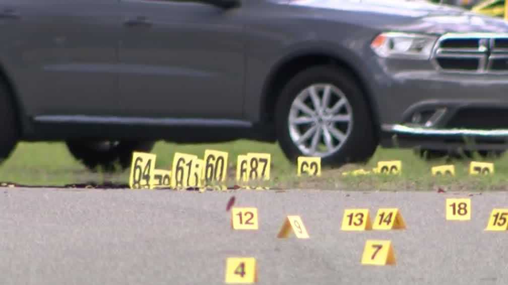 4 men injured in Apopka neighborhood shooting