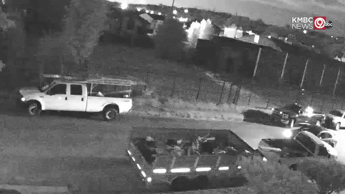 Kckpd Asking For Help To Identify Burglary Suspects Caught On Video