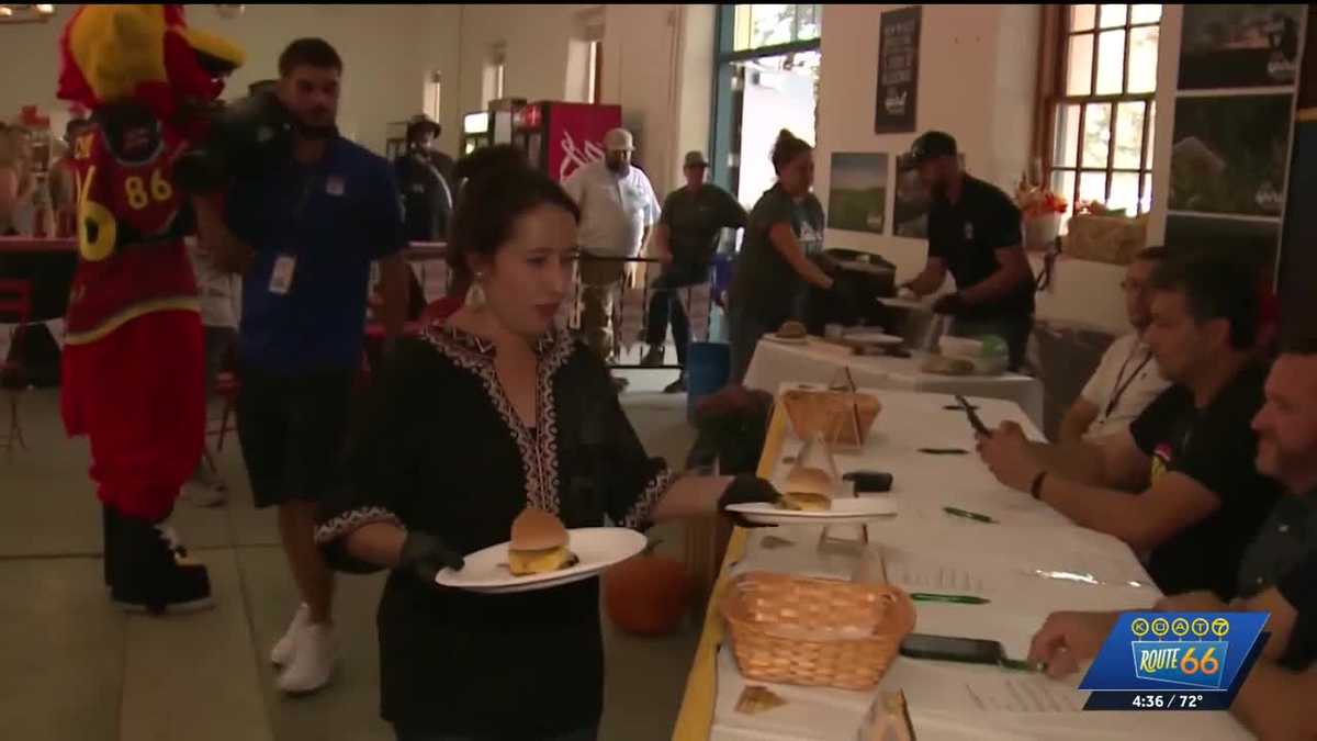 State Fair's Green Chile Cheeseburger Challenge