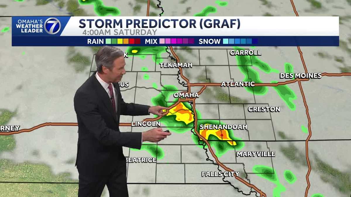 Some rain chances tonight near Omaha but a break from the rain for a few hours as well