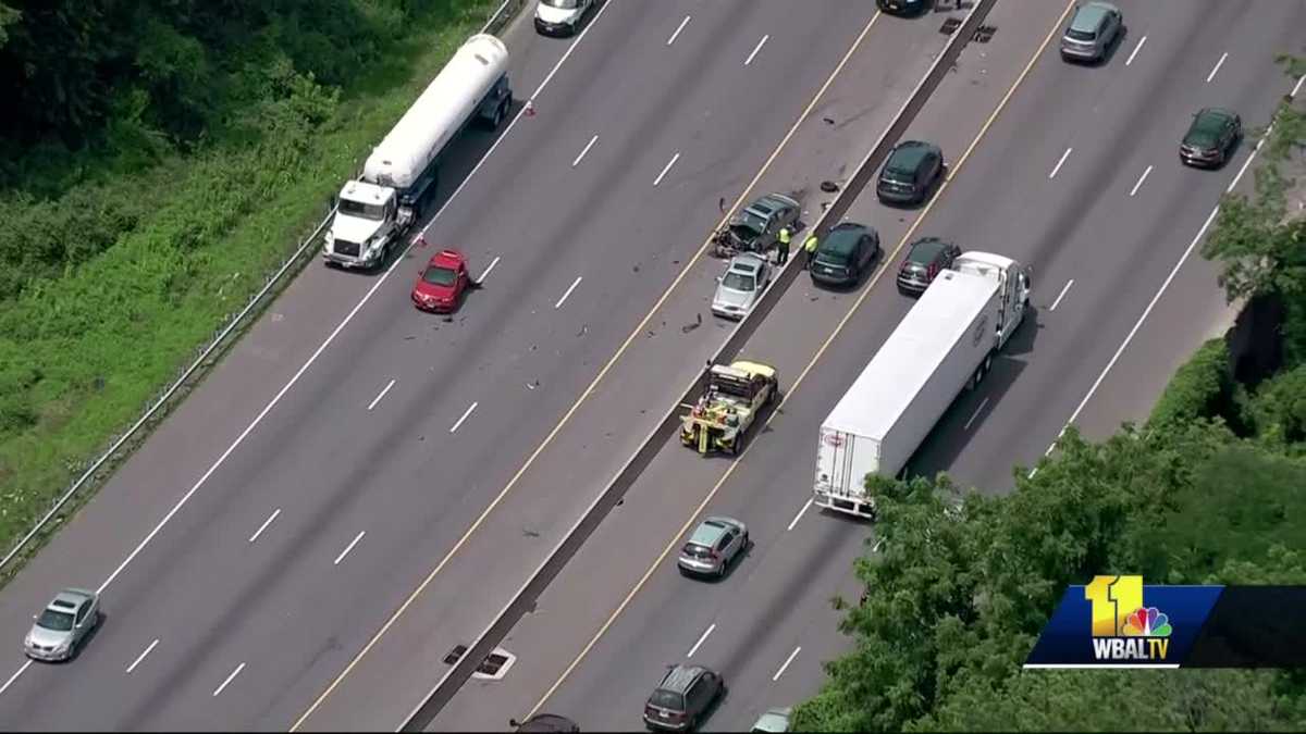 Driver charged with DUI crashes into stopped cars on Beltway in Towson